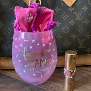 Fur Mama 22oz Wine Glass with Dog Bandana
